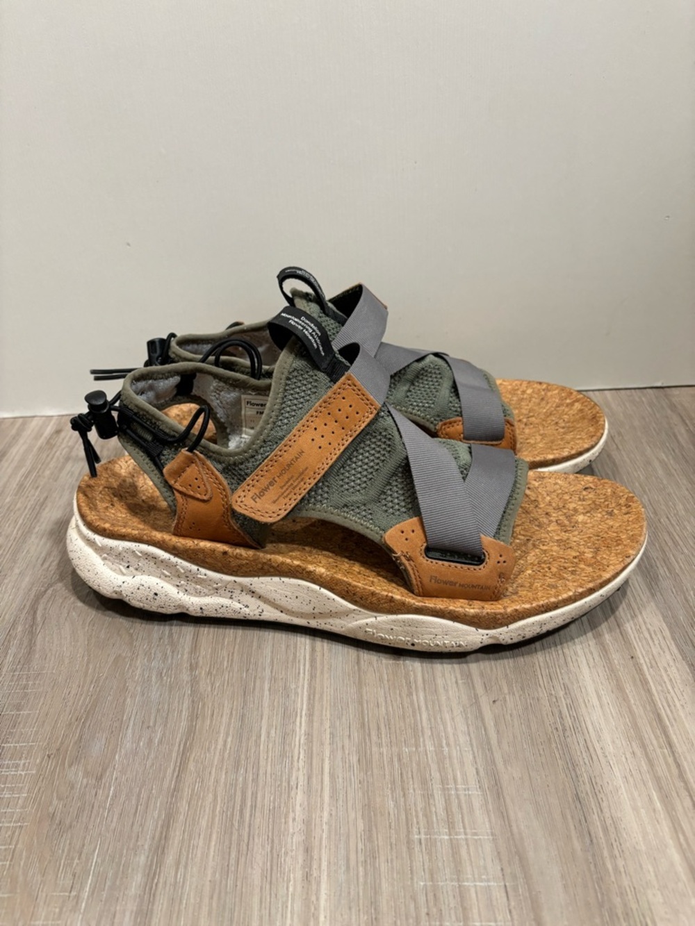 Flower Mountain Men's Nazca Sandal Brown Green Hiking Trail Size 11  Adjustable